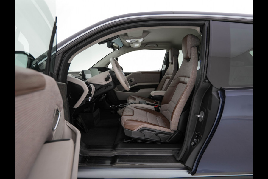 BMW i3 Basis 120Ah 42 kWh [3-Fase-11kW] {SoH-95%} *HEAT-PUMP | LEATHER-FABRIC | FULL-LED | HARMAN/KARDON | HEATED-COMFORTSEATS | DIGI-COCKPIT | NAVI-FULLMAP | PRIVACY-GLASS | DAB+ | ECC | PDC | CRUISE | 20''ALU*