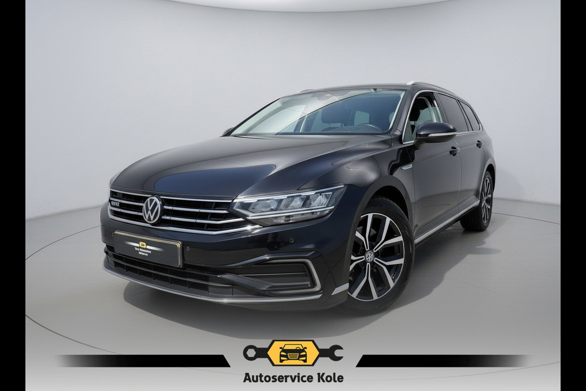 Volkswagen Passat Variant 1.4 TSI PHEV GTE * Trekhaak * Memory * Camera * Head-up Display *