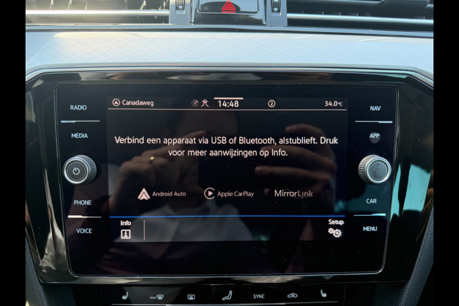 Volkswagen Passat Variant 1.4 TSI PHEV GTE * Trekhaak * AUTOMAAT * Parkeercamera * Head-up Display *