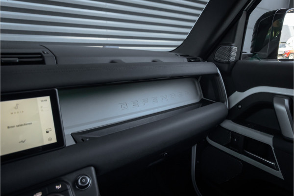 Land Rover Defender 3.0 D200 110 X-Dynamic SE - Luchtvering - Trekhaak
