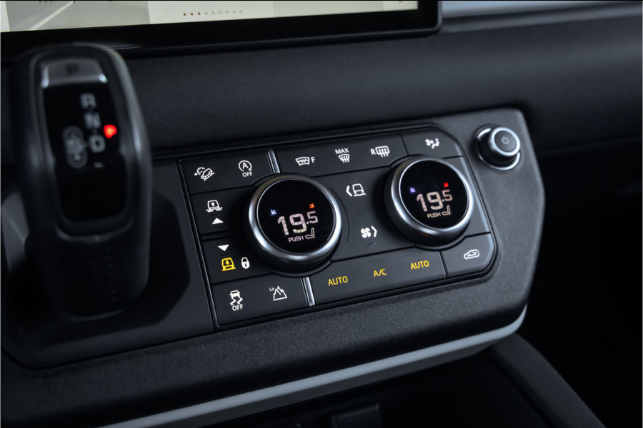 Land Rover Defender 3.0 D200 110 X-Dynamic SE - Luchtvering - Trekhaak