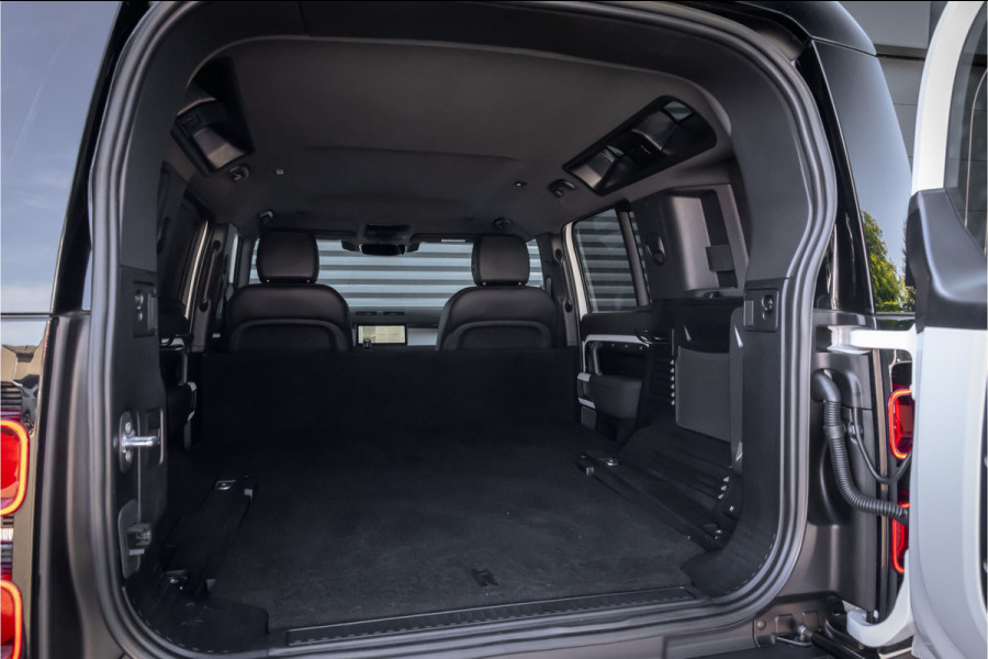Land Rover Defender 3.0 D200 110 X-Dynamic SE - Luchtvering - Trekhaak