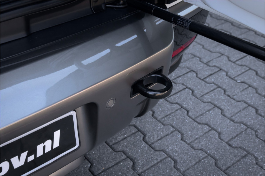 Land Rover Defender 3.0 D200 110 X-Dynamic SE - Luchtvering - Trekhaak