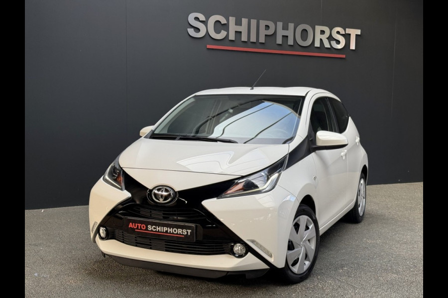 Toyota Aygo X-Nav camera airco nap 5drs apple carplay