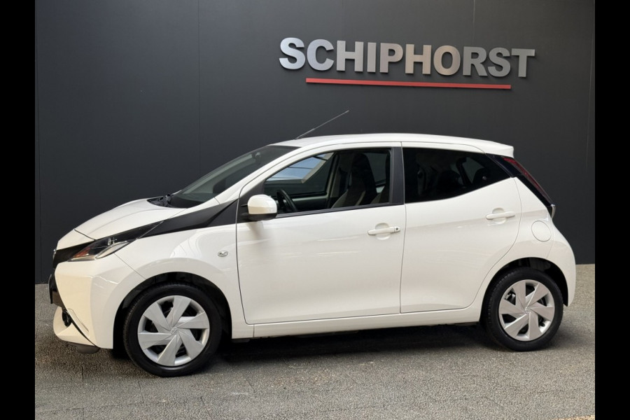 Toyota Aygo X-Nav camera airco nap 5drs apple carplay