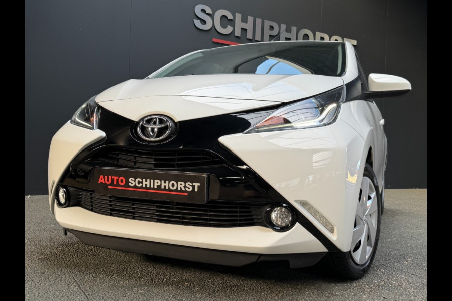 Toyota Aygo X-Nav camera airco nap 5drs apple carplay