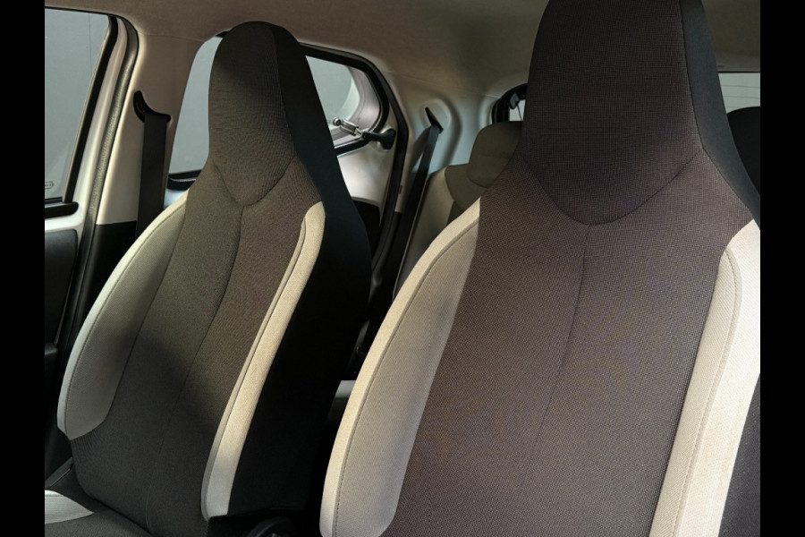 Toyota Aygo X-Nav camera airco nap 5drs apple carplay