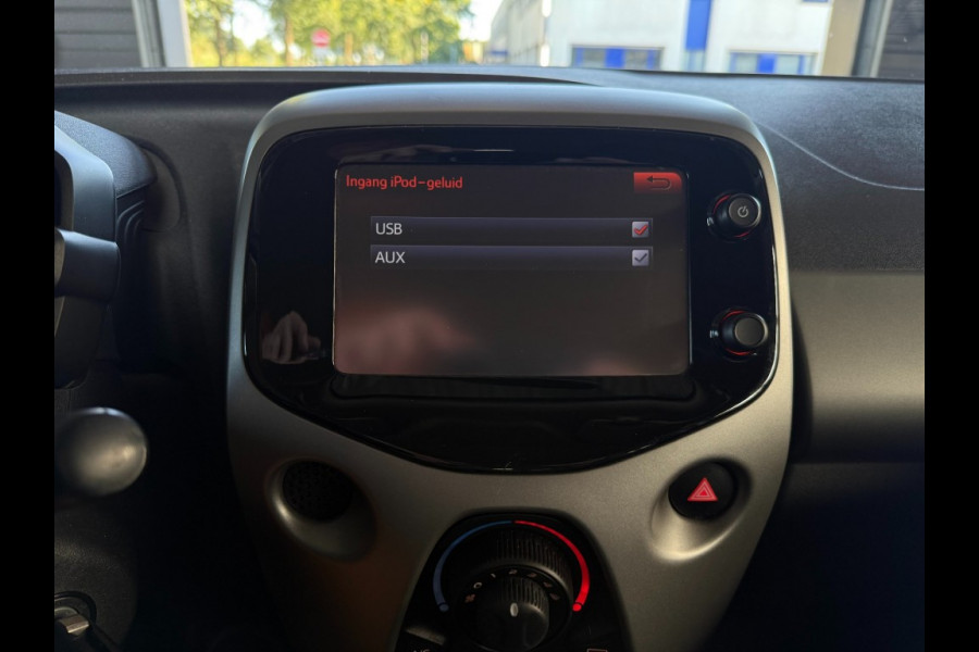 Toyota Aygo X-Nav camera airco nap 5drs apple carplay