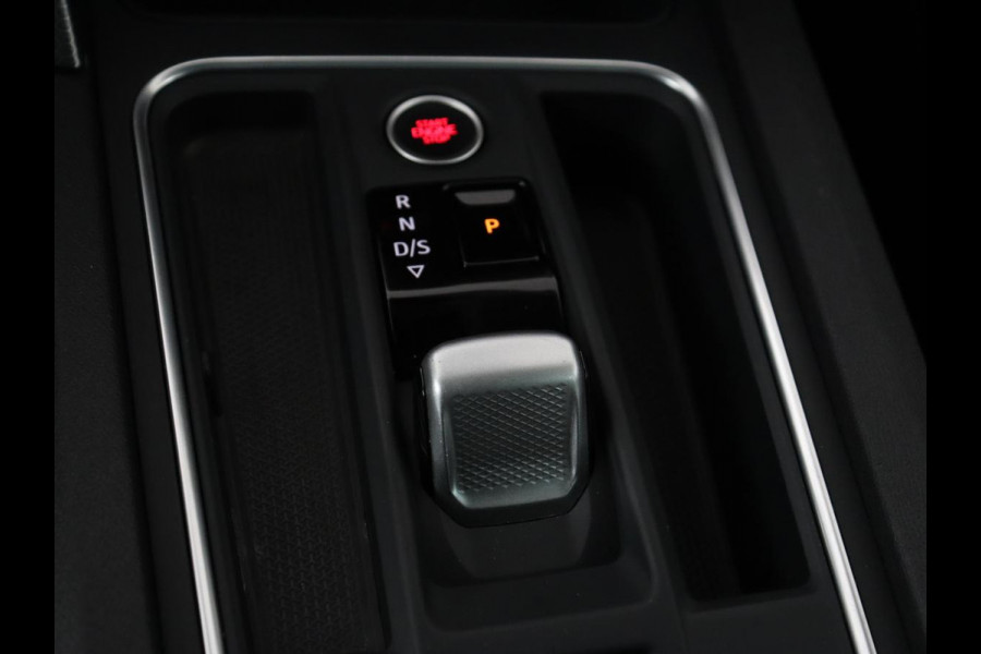 Seat Leon 1.0 eTSI Style Business Intense | Carplay | Camera | Adaptive cruise | Navigatie | DAB | Full LED | Park Assist | Climate control | Digital Cockpit | Bluetooth