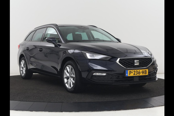 Seat Leon 1.0 eTSI Style Business Intense | Carplay | Camera | Adaptive cruise | Navigatie | DAB | Full LED | Park Assist | Climate control | Digital Cockpit | Bluetooth