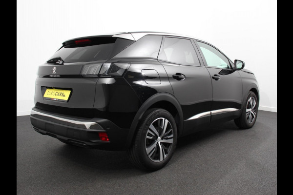 Peugeot 3008 1.2 PureTech Allure Climate control Adaptive cruise control Achteruitrijd camera Parkeersensoren Verwarmde voorstoelen LED Navigatie Apple Carplay/ Android Auto