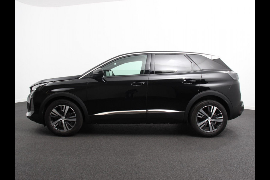 Peugeot 3008 1.2 PureTech Allure Climate control Adaptive cruise control Achteruitrijd camera Parkeersensoren Verwarmde voorstoelen LED Navigatie Apple Carplay/ Android Auto