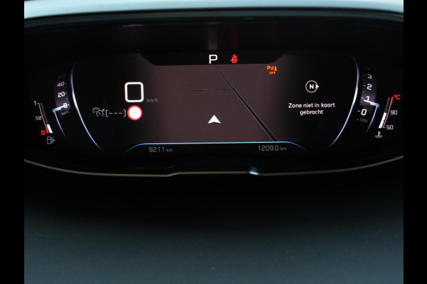 Peugeot 3008 1.2 PureTech Allure Climate control Adaptive cruise control Achteruitrijd camera Parkeersensoren Verwarmde voorstoelen LED Navigatie Apple Carplay/ Android Auto