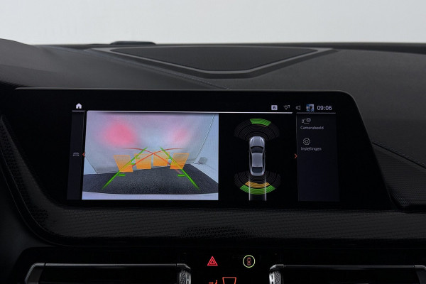 BMW 2 Serie Gran Coupé 218i High Executive (CAMERA, STOELVERWARMING, NAVIGATIE, HUD DISPLAY, DEALER ONDERHOUDEN)
