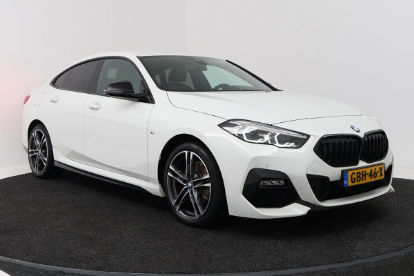BMW 2 Serie Gran Coupé 218i High Executive (CAMERA, STOELVERWARMING, NAVIGATIE, HUD DISPLAY, DEALER ONDERHOUDEN)