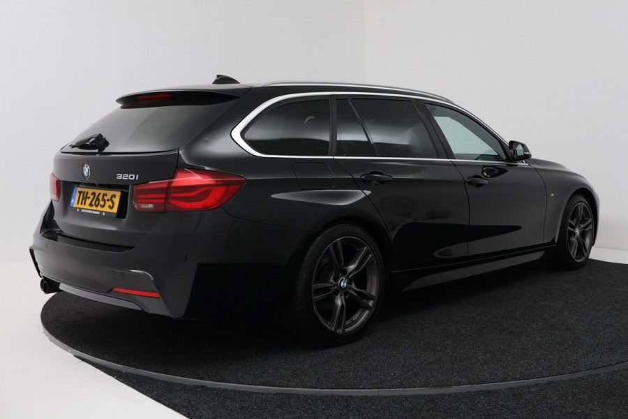 BMW 3 Serie Touring 320i Edition M Sport Shadow High Executive (PANORAMADAK, STOELVERWARMING, CAMERA, CRUISE C