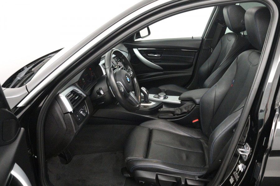 BMW 3 Serie Touring 320i Edition M Sport Shadow High Executive (PANORAMADAK, STOELVERWARMING, CAMERA, CRUISE C