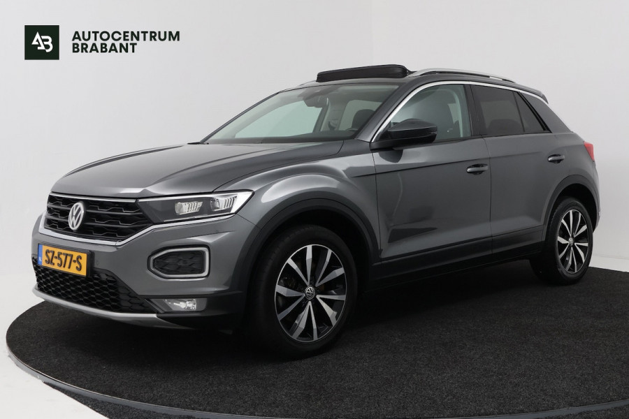 Volkswagen T-Roc 1.0 TSI Style (PANORAMADAK, DIGATALE COCKPIT, PDC, LED, CLIMA, STOELVERWARMING)