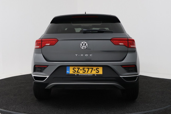 Volkswagen T-Roc 1.0 TSI Style (PANORAMADAK, DIGATALE COCKPIT, PDC, LED, CLIMA, STOELVERWARMING)