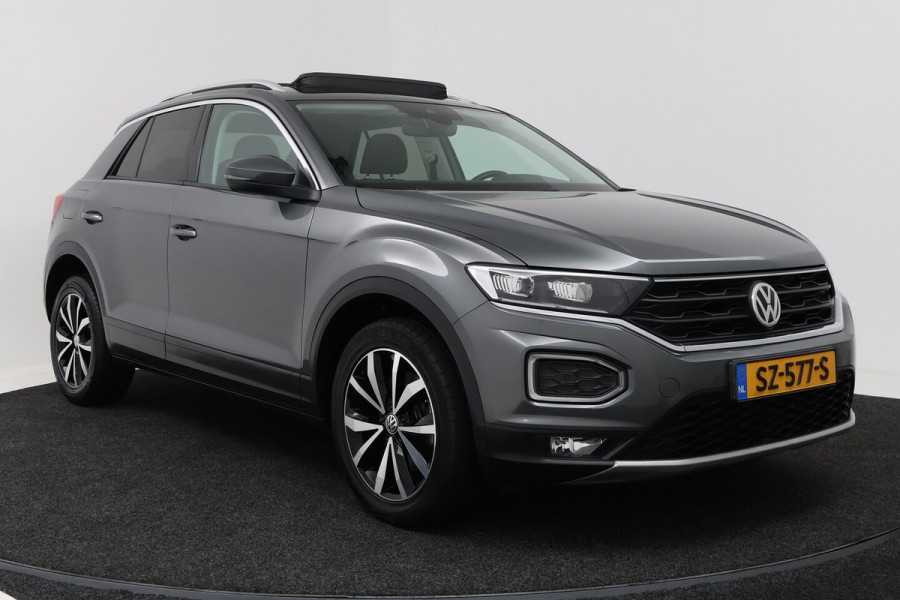 Volkswagen T-Roc 1.0 TSI Style (PANORAMADAK, DIGATALE COCKPIT, PDC, LED, CLIMA, STOELVERWARMING)