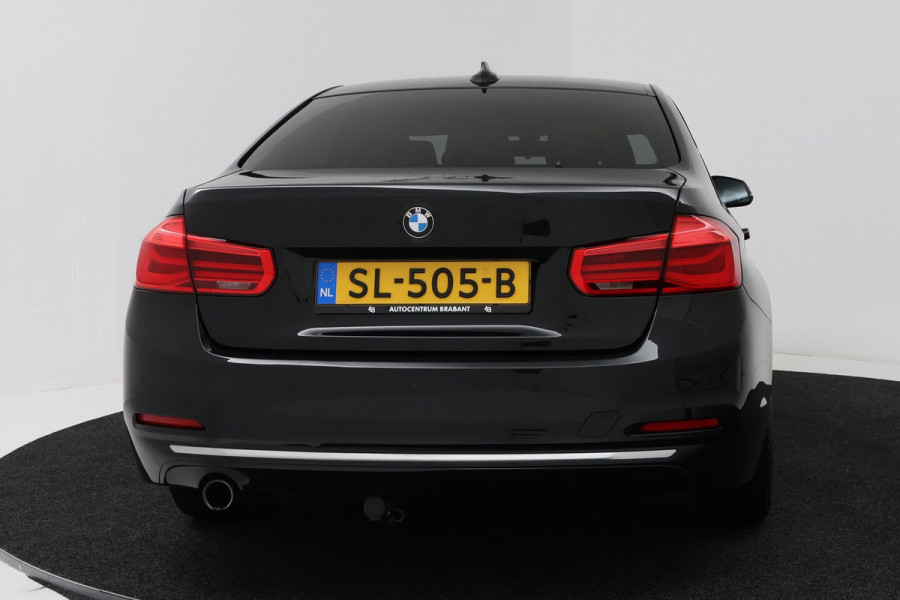 BMW 3 Serie 318i Edition Luxury Line Purity Executive (NAVIGATIE, STOELVERWARMING, PARKEERSENSOREN, DE