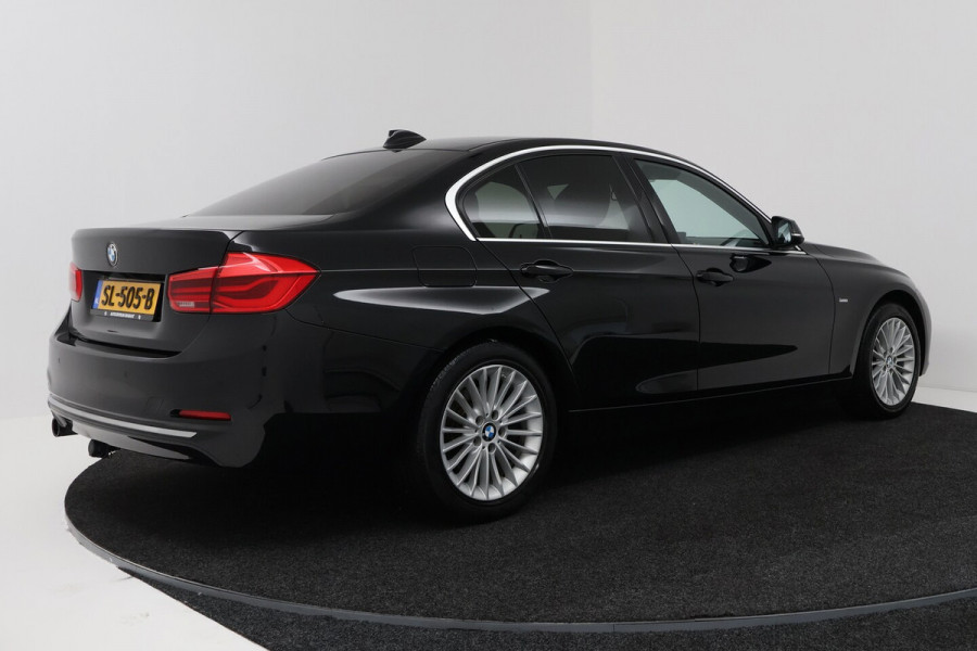 BMW 3 Serie 318i Edition Luxury Line Purity Executive (NAVIGATIE, STOELVERWARMING, PARKEERSENSOREN, DE