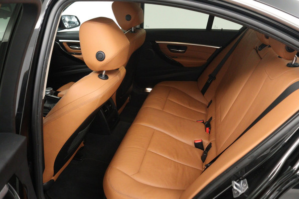 BMW 3 Serie 318i Edition Luxury Line Purity Executive (NAVIGATIE, STOELVERWARMING, PARKEERSENSOREN, DE