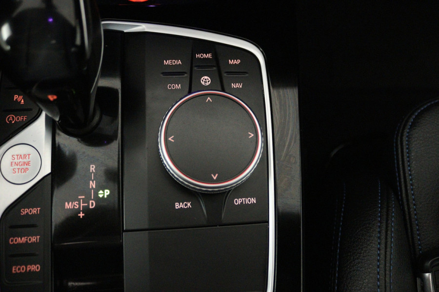 BMW 2 Serie Gran Coupé 218i Executive Edition (PANORAMADAK, SFEERVERLICHTING, NAVIGATIE, CRUISE CONTROL, DEALER O