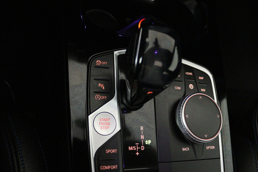 BMW 2 Serie Gran Coupé 218i Executive Edition (PANORAMADAK, SFEERVERLICHTING, NAVIGATIE, CRUISE CONTROL, DEALER O