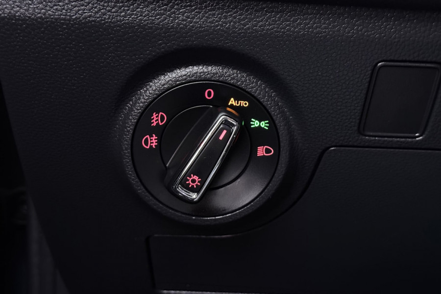 Seat Ibiza 1.0 TSI FR Business Intense (PANORAMADAK, DIGITALE COCKPIT, LED, NAVI, CAMERA, CARPLAY)