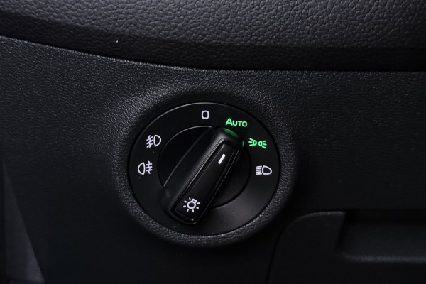 Škoda Kodiaq 1.5 TSI Business Edition 7p. (TREKHAAK WEGKLAPBAAR, NAVI, CAMERA, PDC, STOELVERWARMING, 1e