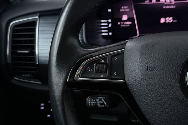 Škoda Kodiaq 1.5 TSI Business Edition 7p. (TREKHAAK WEGKLAPBAAR, NAVI, CAMERA, PDC, STOELVERWARMING, 1e