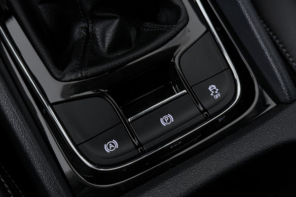 Škoda Kodiaq 1.5 TSI Business Edition 7p. (TREKHAAK WEGKLAPBAAR, NAVI, CAMERA, PDC, STOELVERWARMING, 1e