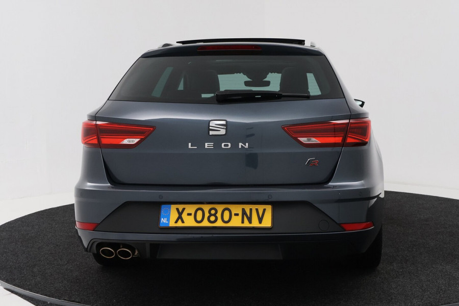 Seat Leon ST 1.5 TSI FR Business Intense (PANORAMADAK, CAMERA, STOELVERWARMING, CARPLAY, CRUISE CONTROL