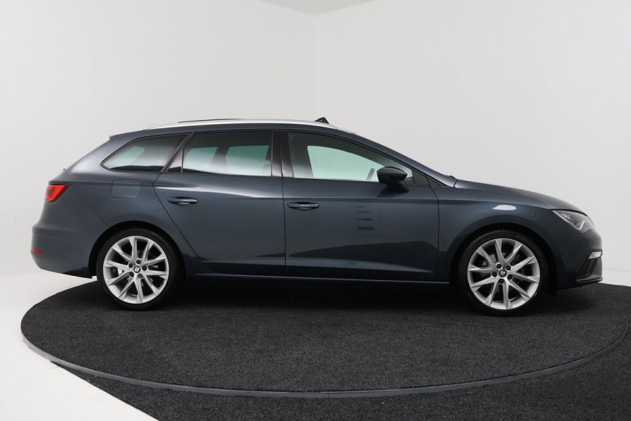 Seat Leon ST 1.5 TSI FR Business Intense (PANORAMADAK, CAMERA, STOELVERWARMING, CARPLAY, CRUISE CONTROL