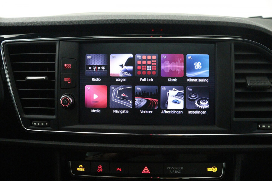 Seat Leon ST 1.5 TSI FR Business Intense (PANORAMADAK, CAMERA, STOELVERWARMING, CARPLAY, CRUISE CONTROL