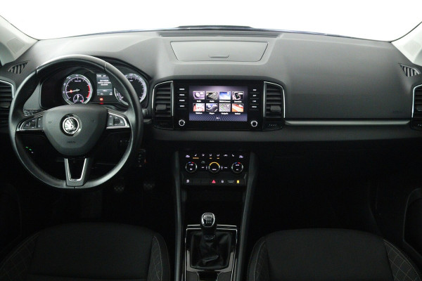 Škoda Karoq 1.0 TSI Clever Edition (NAVIGATIE, STOELVERWARMING, PARKEERSENSOREN, CARPLAY)