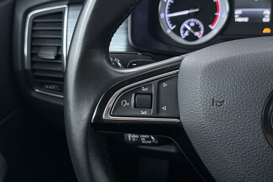 Škoda Kodiaq 1.5 TSI Limited Business Edition 7p. (PANORAMADAK, TREKHAAK AFNEEMBAAR, CAMERA, CANTON, ST