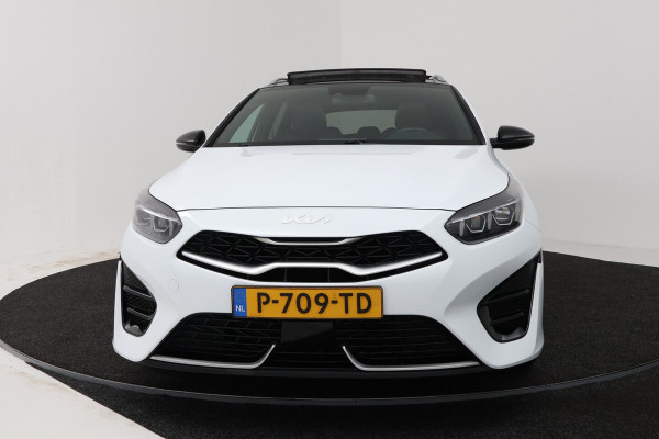 Kia cee'd Sportswagon Ceed 1.5 T-GDi GT-Line (PANORAMADAK, STOEL/STUUR VERWARMING, CAMERA, NAVIGATIE, PARKEERSEN