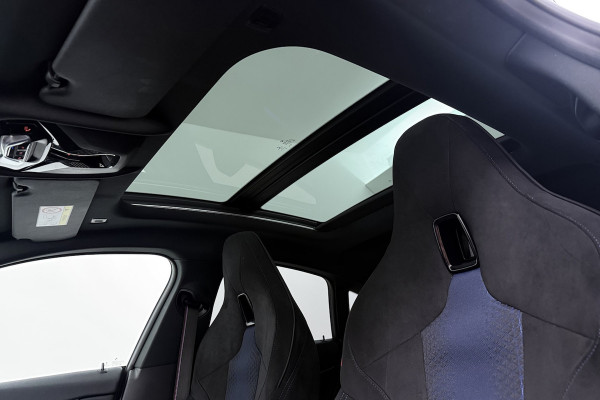 BMW 2 Serie Gran Coupé 218i Business Edition (PANORAMADAK, CRUISE CONTROL, NAVIGATIE, PARKEERSENSOREN)