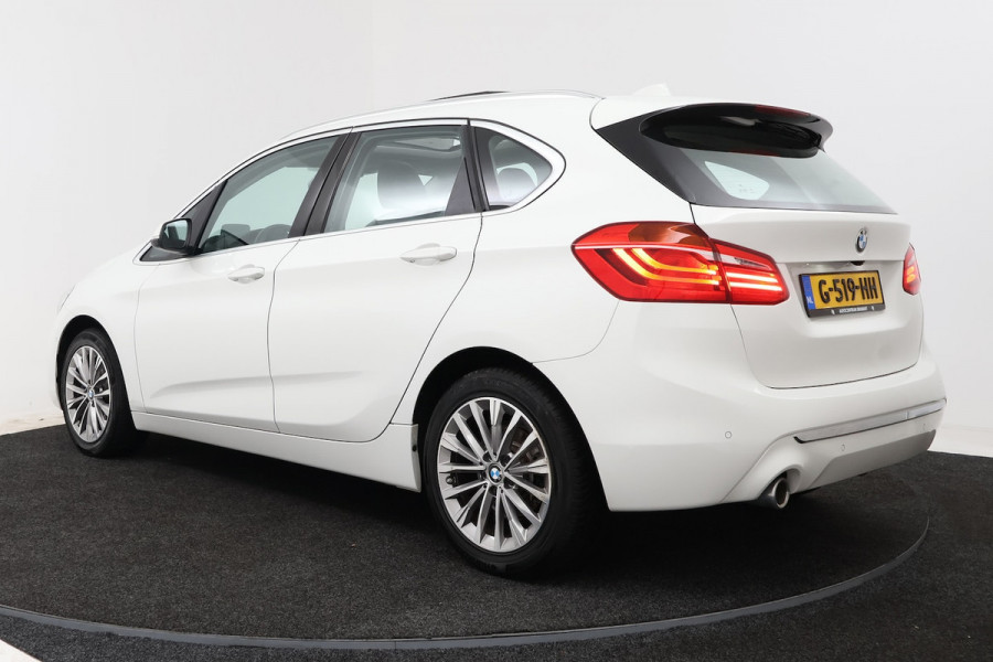 BMW 2 Serie Active Tourer 218i High Executive Edition (PANORAMADAK, TREKHAAK, STOELVERWARMING, CAMERA, DEALER ONDERH