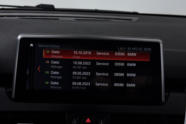 BMW 2 Serie Active Tourer 218i High Executive Edition (PANORAMADAK, TREKHAAK, STOELVERWARMING, CAMERA, DEALER ONDERH