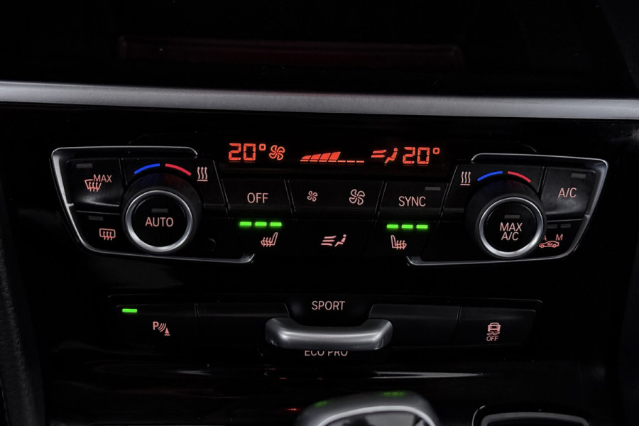 BMW 2 Serie Active Tourer 218i High Executive Edition (PANORAMADAK, TREKHAAK, STOELVERWARMING, CAMERA, DEALER ONDERH