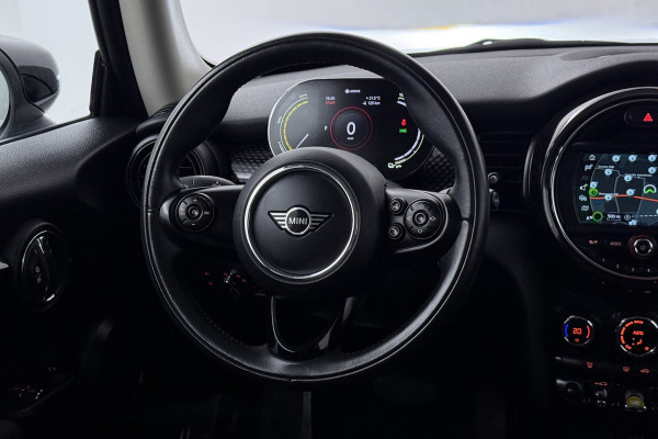 MINI Electric Essential 33 kWh