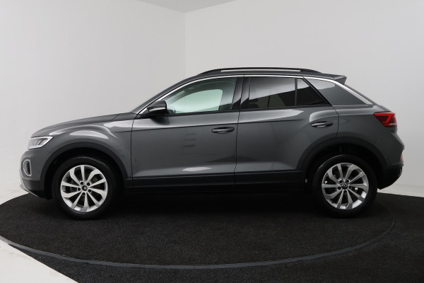 Volkswagen T-Roc 1.0 TSI Life (NAVIGATIE, CAMERA, TREKHAAK, DIGITALE COCKPIT, ADAPTIEVE CRUISE, CARPLAY)