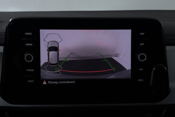 Volkswagen T-Roc 1.0 TSI Life (NAVIGATIE, CAMERA, TREKHAAK, DIGITALE COCKPIT, ADAPTIEVE CRUISE, CARPLAY)
