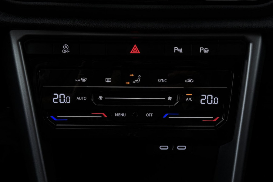 Volkswagen T-Roc 1.0 TSI Life (NAVIGATIE, CAMERA, TREKHAAK, DIGITALE COCKPIT, ADAPTIEVE CRUISE, CARPLAY)