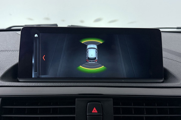 BMW 1-serie 118i High Executive Sport-Line (SCHUIF/KANTELDAK, GROOT-NAVIGATIE, STOELVERWARMING, SPORTS