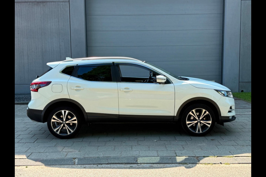 Nissan QASHQAI 1.2 N-Connecta (PANORAMADAK, DIRECTE INRUIL VERKOOP, NAVIGATIE, MULTIMEDIA, ONDERHOUD AANW