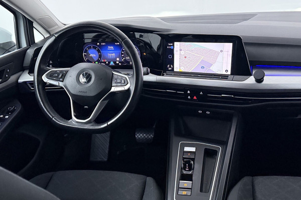 Volkswagen Golf 2.0 TDI Style (DIGITALE COCKPIT, SFEERVERLICHTING, NAVIGATIE, CRUISE ADAPTIEF, STUURVERWAR